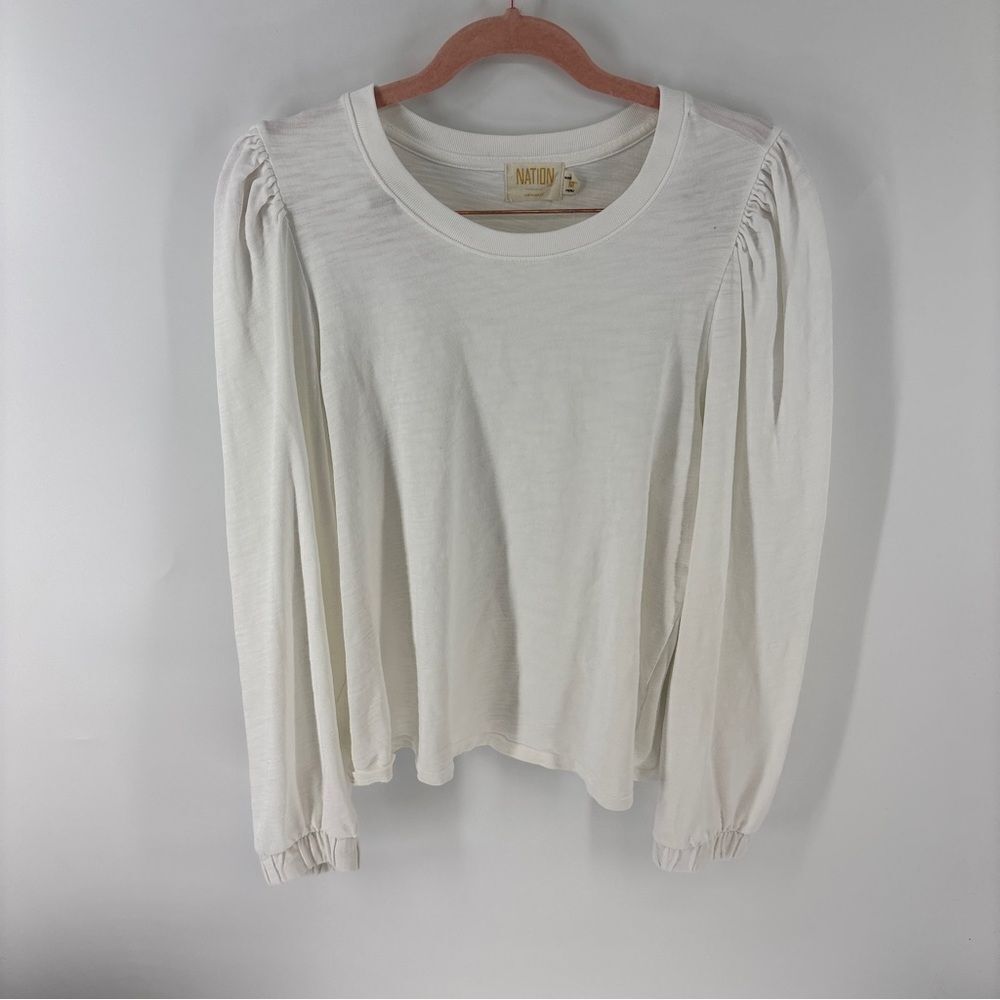 Nation LTD Anthropologie Cream crew neck with Ruched Sleeves women’s M